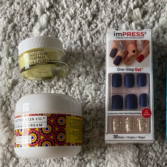 MOROCCANOIL | IMPRESS BODY BUNDLE - Picture 2 of 3